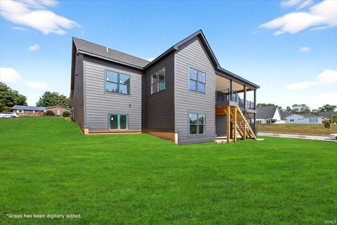 Tiny photo for 724 E Crestline Drive, Bloomington, IN 47401 (MLS # 202600198)