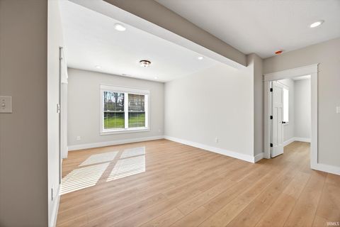 Tiny photo for 724 E Crestline Drive, Bloomington, IN 47401 (MLS # 202600198)