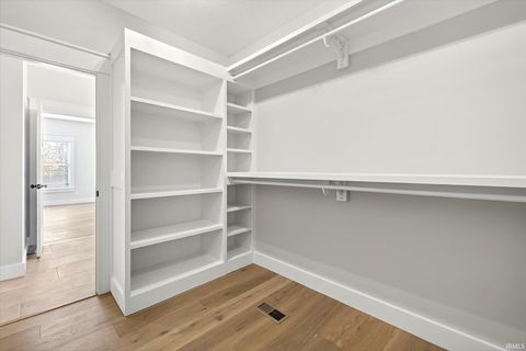 Tiny photo for 724 E Crestline Drive, Bloomington, IN 47401 (MLS # 202600198)