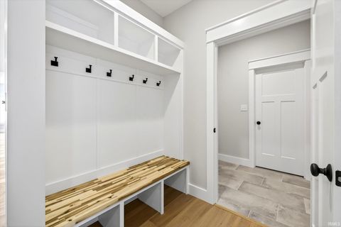 Tiny photo for 724 E Crestline Drive, Bloomington, IN 47401 (MLS # 202600198)