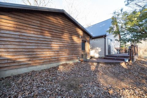 Tiny photo for 5984 E 325 S, Peru, IN 46970 (MLS # 202508544)