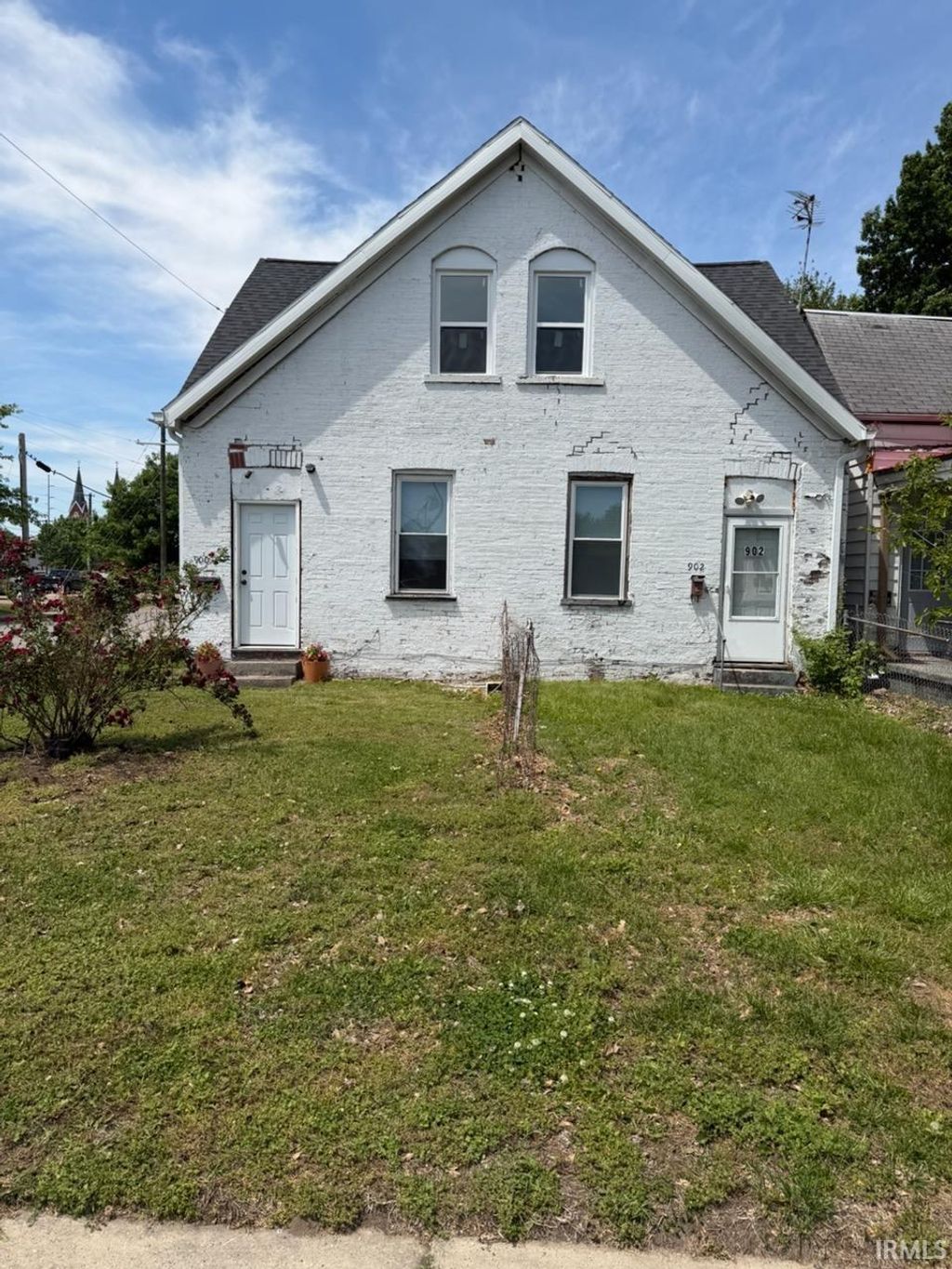 Photo of 900 902 Mary Street, Evansville, IN 47710 (MLS # 202616515)