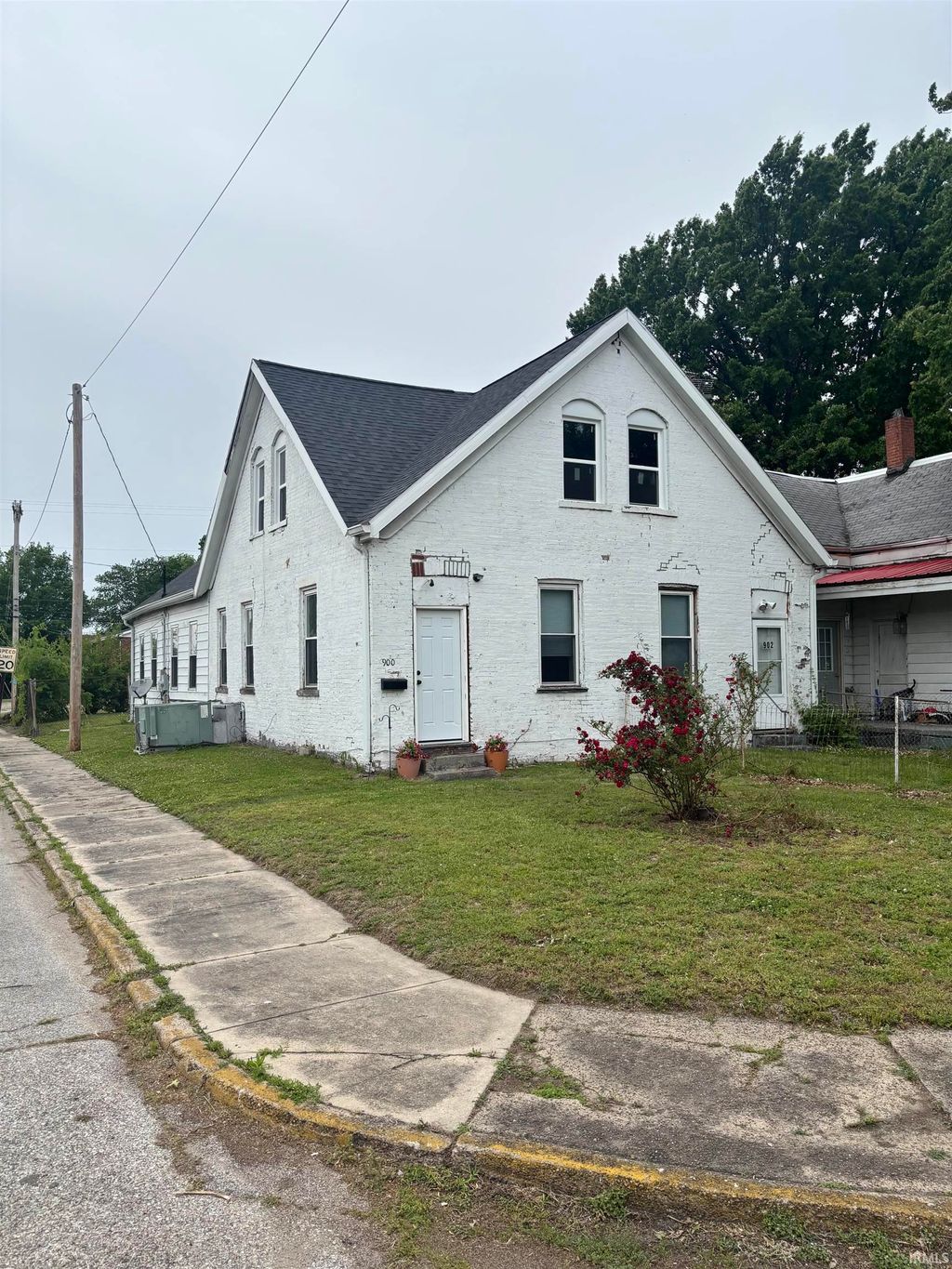Photo of 900 902 Mary Street, Evansville, IN 47710 (MLS # 202616515)