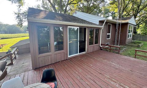 Tiny photo for 128 N Lake Cicott Drive, Logansport, IN 46947 (MLS # 202532294)