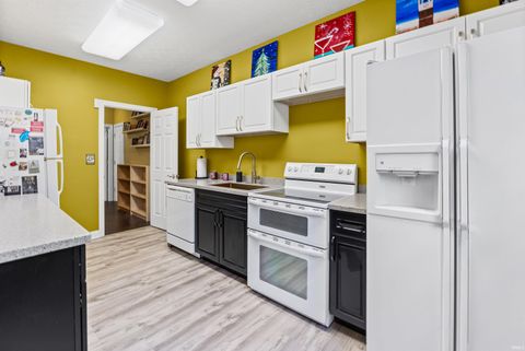 Tiny photo for 4532 E Foxmoor Lane, Lafayette, IN 47905 (MLS # 202547941)