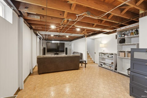 Tiny photo for 1102 Pemberton Drive, Fort Wayne, IN 46805 (MLS # 202643812)