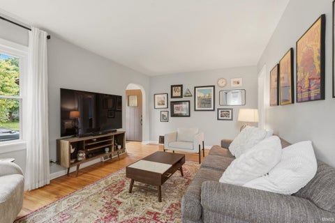 Tiny photo for 1102 Pemberton Drive, Fort Wayne, IN 46805 (MLS # 202643812)