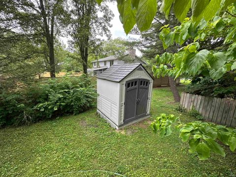 Tiny photo for 3108 E Charles Court, Bloomington, IN 47401 (MLS # 202545480)