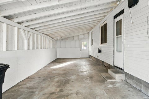 Tiny photo for 1401 S 24th Street, Lafayette, IN 47905 (MLS # 202641835)