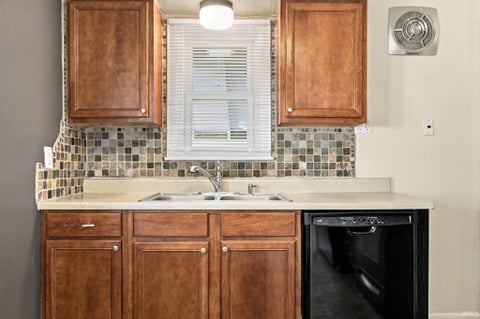 Tiny photo for 1401 S 24th Street, Lafayette, IN 47905 (MLS # 202641835)