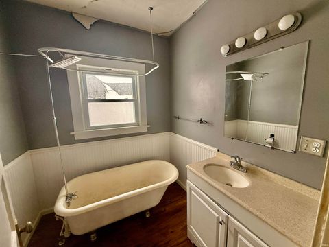 Tiny photo for 305 Walker Street, Loogootee, IN 47553 (MLS # 202604087)