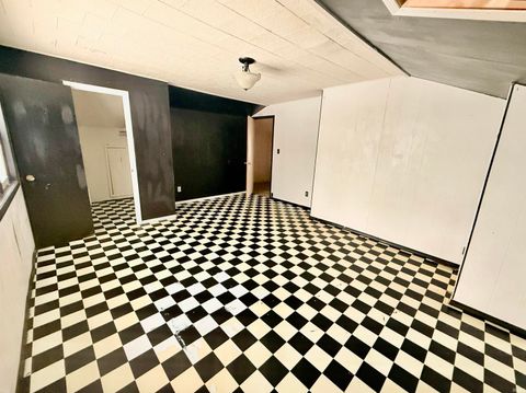 Tiny photo for 305 Walker Street, Loogootee, IN 47553 (MLS # 202604087)