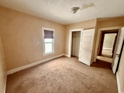 Tiny photo for 305 Walker Street, Loogootee, IN 47553 (MLS # 202604087)