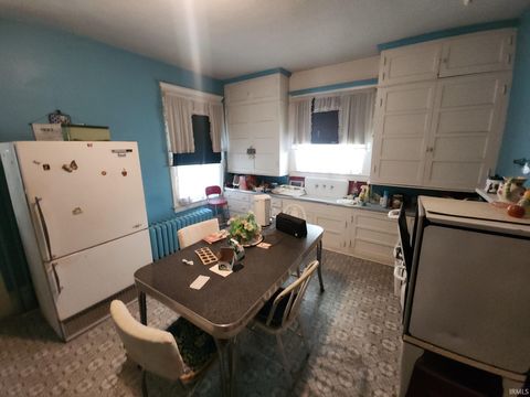 Tiny photo for 921 High Street, Logansport, IN 46947 (MLS # 202626981)