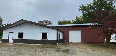 Photo of 405 Madison Street, Rochester, IN 46975 (MLS # 202549369)