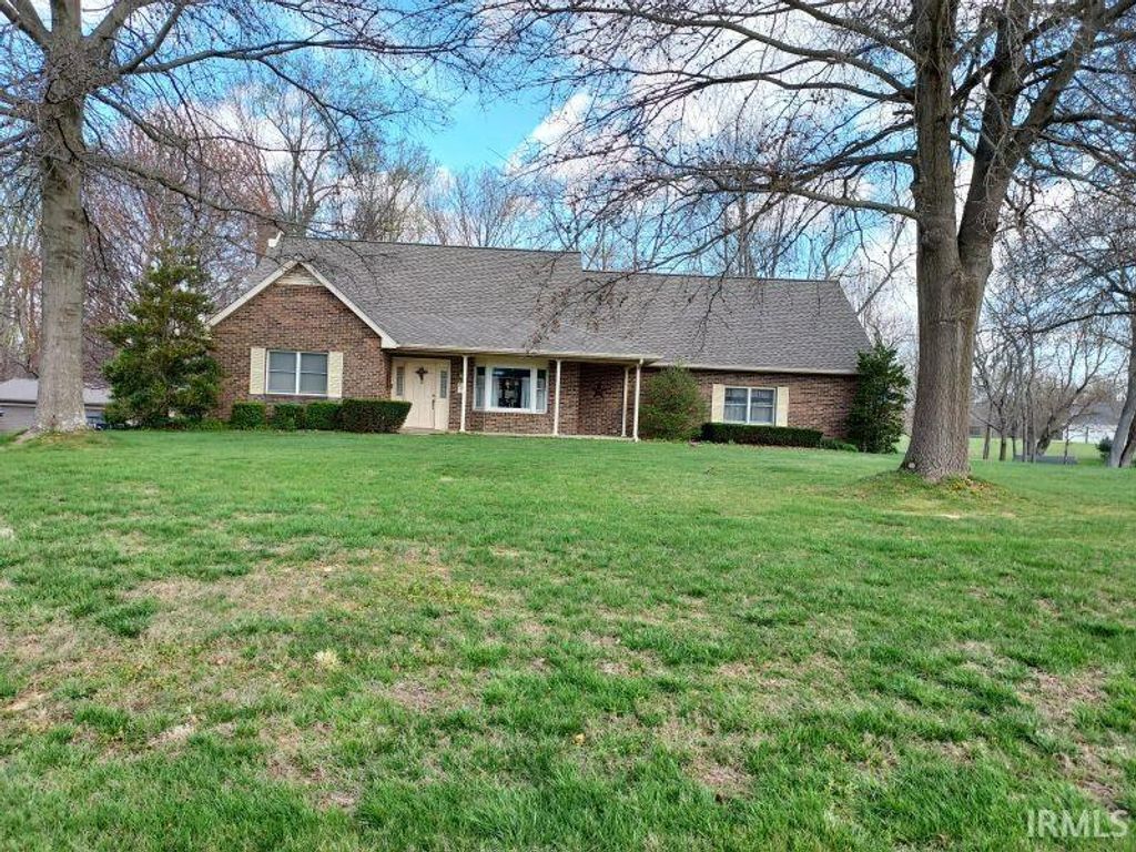 Photo of 2120 W Skyview Drive, Jasper, IN 47546 (MLS # 202611542)