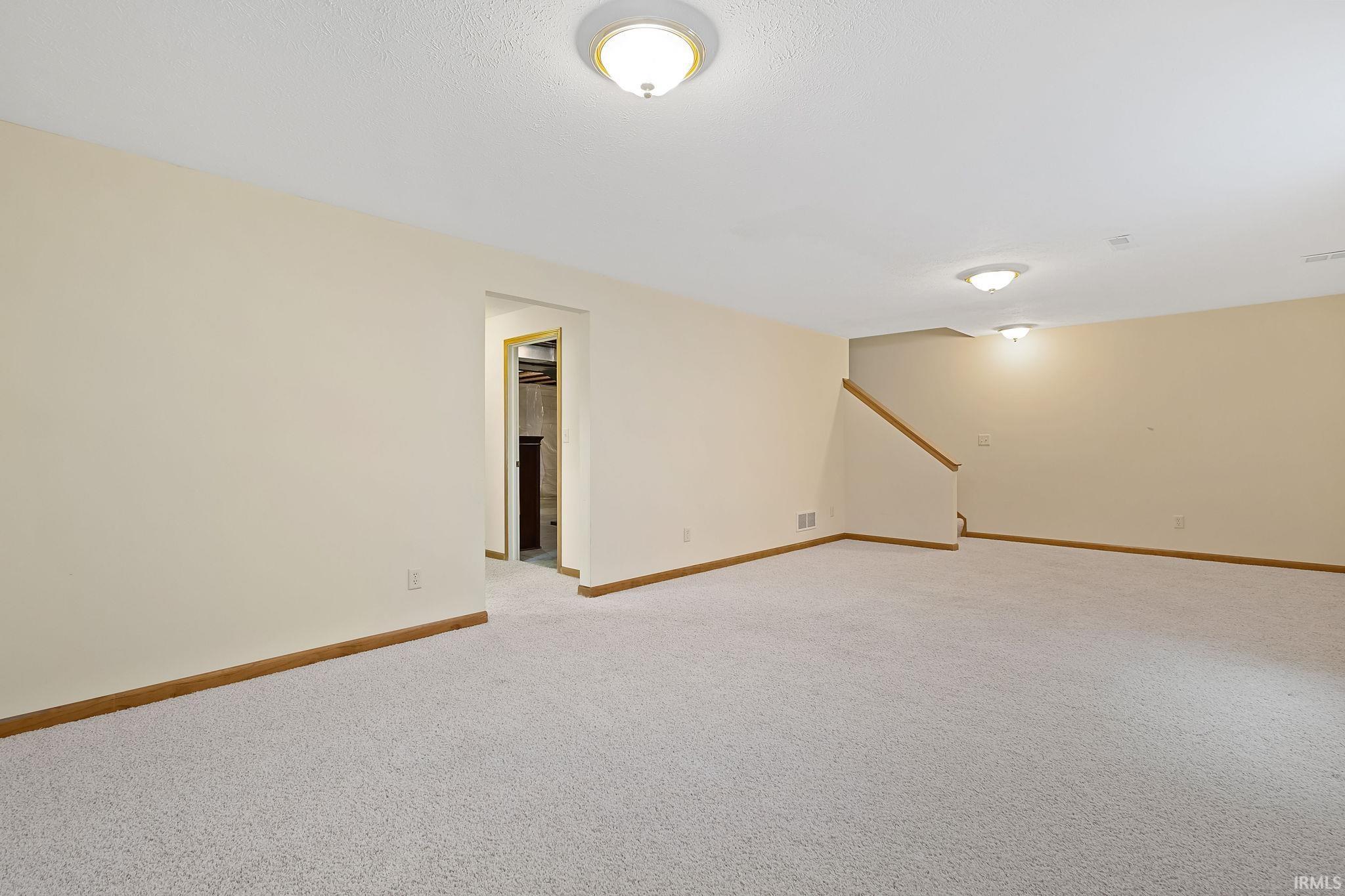 Bristol, Indiana 46507, United States, 3 Bedrooms Bedrooms, ,3 BathroomsBathrooms,Residential,Pending,4279