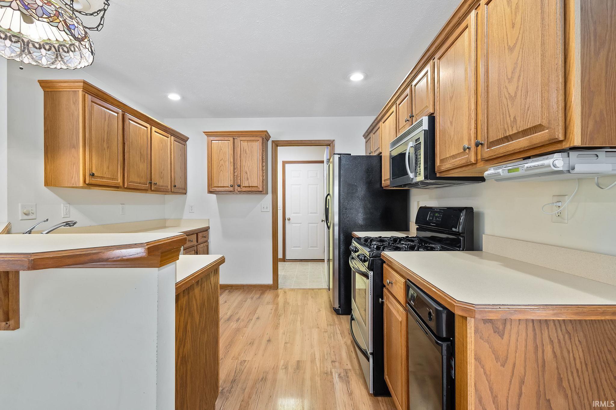 Bristol, Indiana 46507, United States, 3 Bedrooms Bedrooms, ,3 BathroomsBathrooms,Residential,Pending,4279