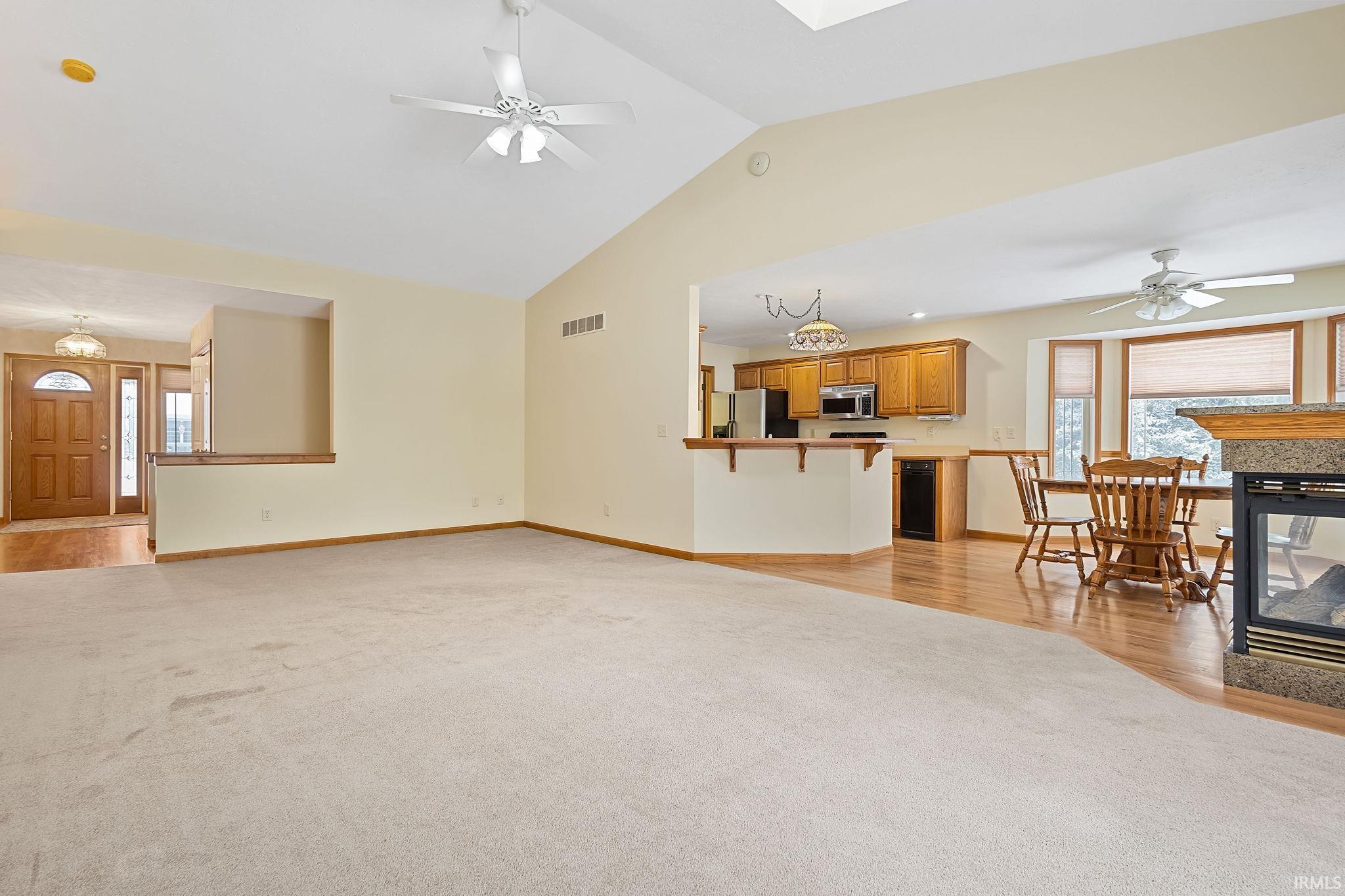 Bristol, Indiana 46507, United States, 3 Bedrooms Bedrooms, ,3 BathroomsBathrooms,Residential,Pending,4279