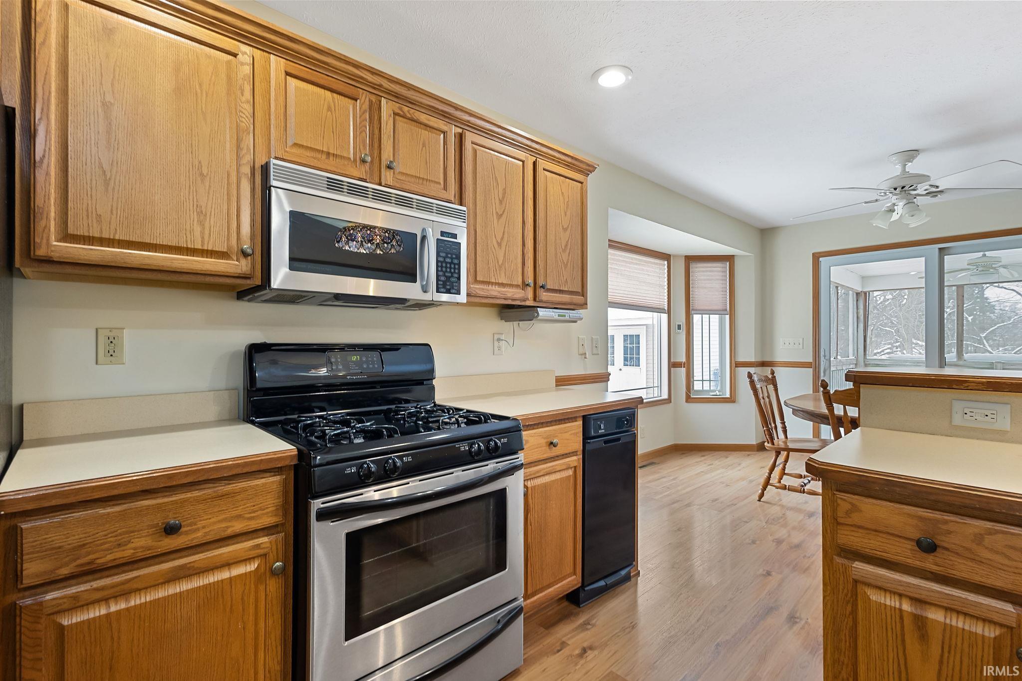 Bristol, Indiana 46507, United States, 3 Bedrooms Bedrooms, ,3 BathroomsBathrooms,Residential,Pending,4279