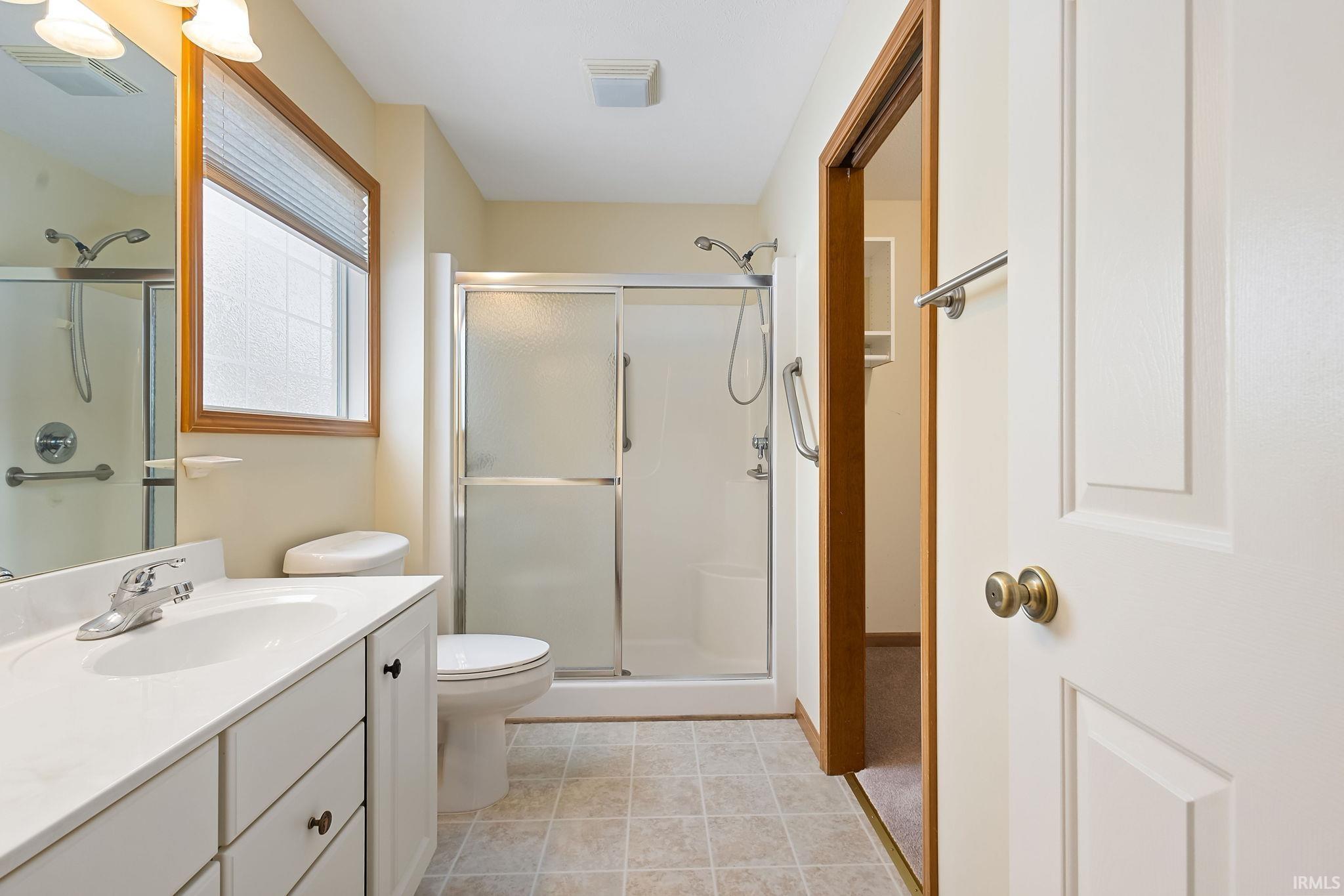 Bristol, Indiana 46507, United States, 3 Bedrooms Bedrooms, ,3 BathroomsBathrooms,Residential,Pending,4279