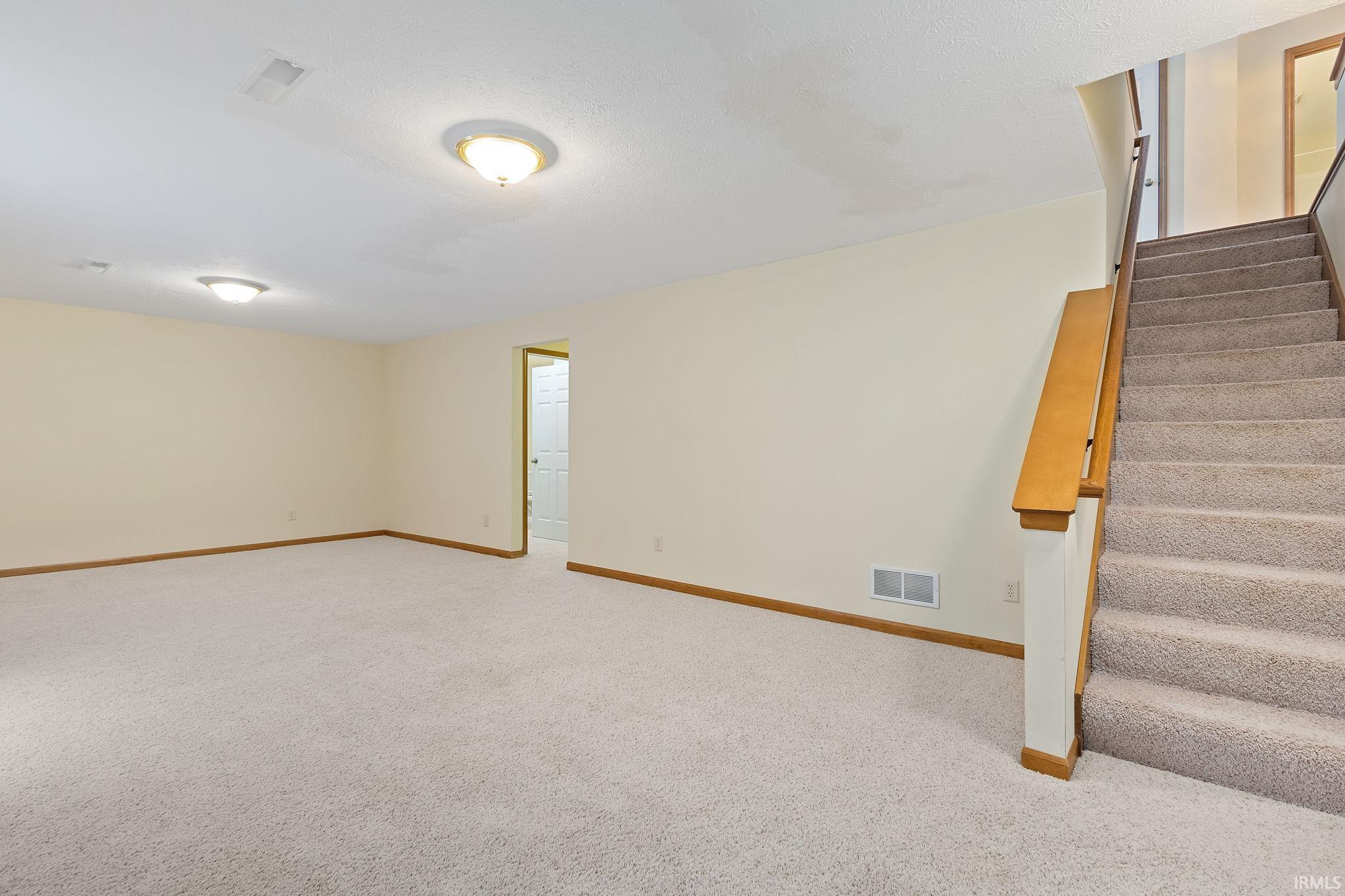 Bristol, Indiana 46507, United States, 3 Bedrooms Bedrooms, ,3 BathroomsBathrooms,Residential,Pending,4279