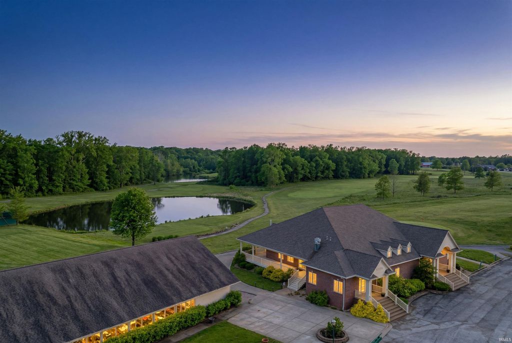 Photo of 360 Persimmon Circle, Boonville, IN 47601 (MLS # 202619729)