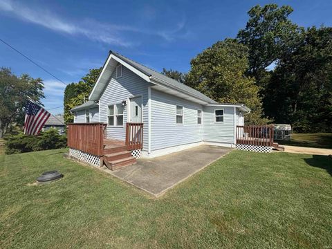 Photo of 1119 S First Street, Dugger, IN 47848 (MLS # 202541051)