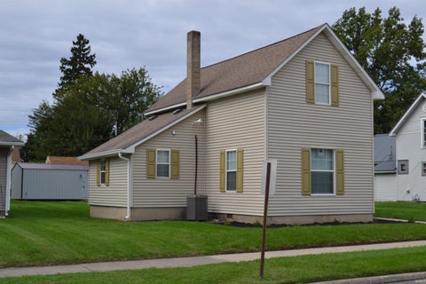 Tiny photo for 606 Maple Street, Monticello, IN 47960 (MLS # 202641043)