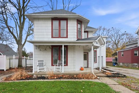 Photo of 206 S Walnut Street, Columbia City, IN 46725 (MLS # 202546654)