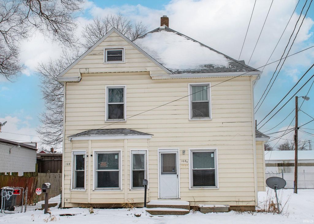 Photo of 708 W Fairview Avenue, South Bend, IN 46614 (MLS # 202603028)