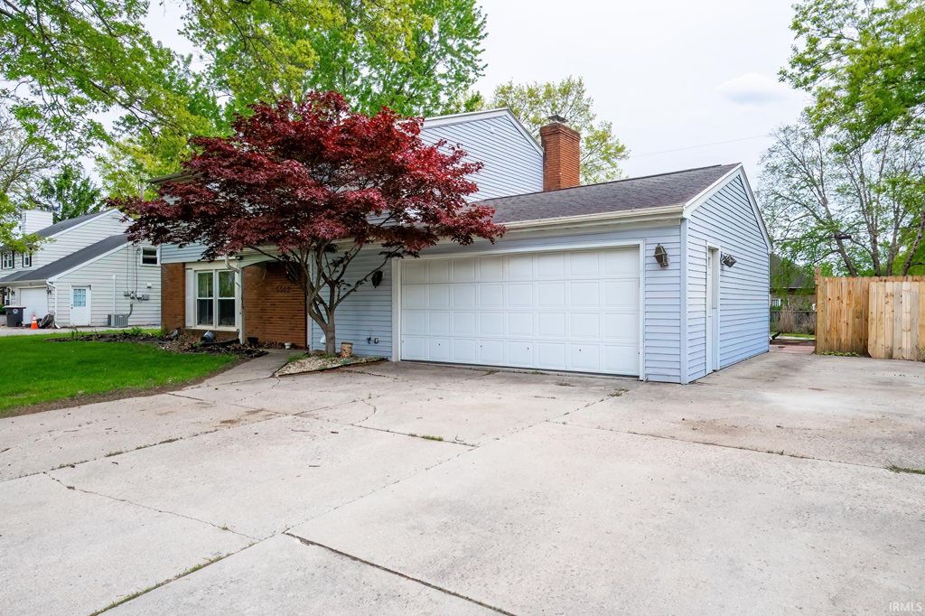 Photo of 5502 Vance Avenue, Fort Wayne, IN 46815 (MLS # 202620815)