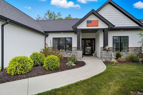 Tiny photo for 1094 Midnight Chase Grove, Fort Wayne, IN 46845 (MLS # 202537730)