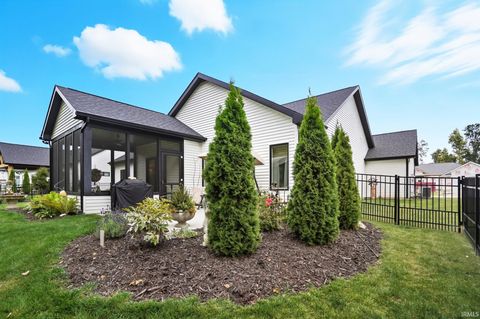 Tiny photo for 1094 Midnight Chase Grove, Fort Wayne, IN 46845 (MLS # 202537730)