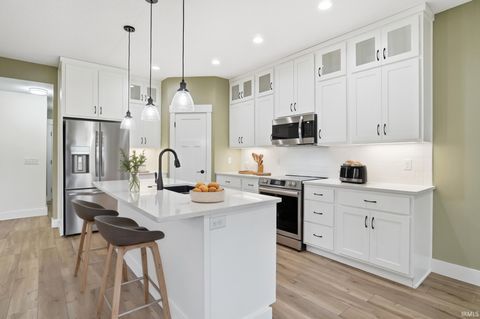 Tiny photo for 1094 Midnight Chase Grove, Fort Wayne, IN 46845 (MLS # 202537730)