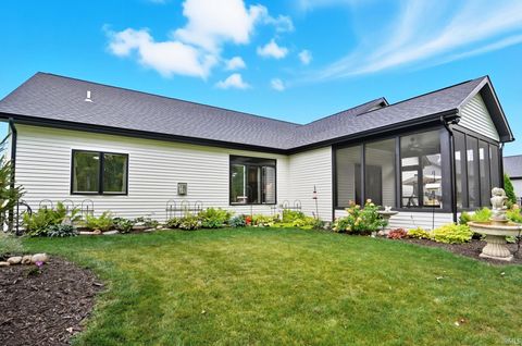 Tiny photo for 1094 Midnight Chase Grove, Fort Wayne, IN 46845 (MLS # 202537730)