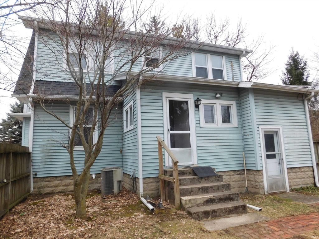 Photo of 3006 W Jackson Street, Muncie, IN 47304 (MLS # 202606596)