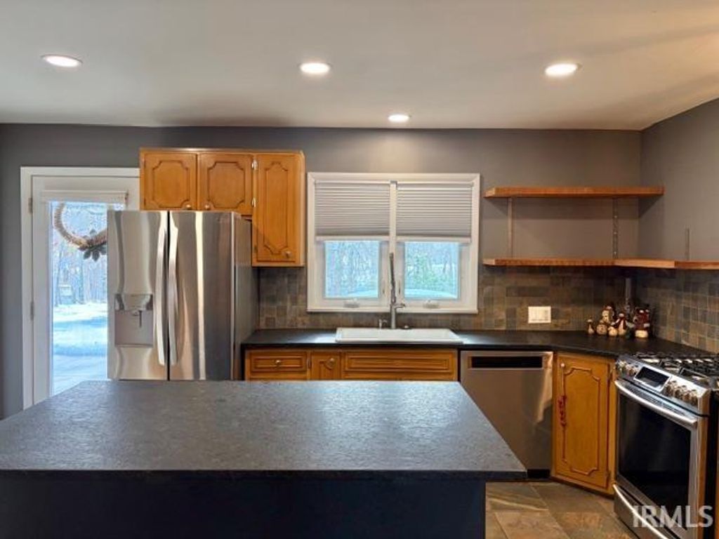 Photo of 1755 W Farview Drive, Peru, IN 46970 (MLS # 202548206)