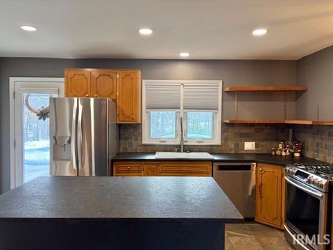 Tiny photo for 1755 W Farview Drive, Peru, IN 46970 (MLS # 202548206)