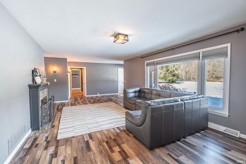 Tiny photo for 1755 W Farview Drive, Peru, IN 46970 (MLS # 202548206)