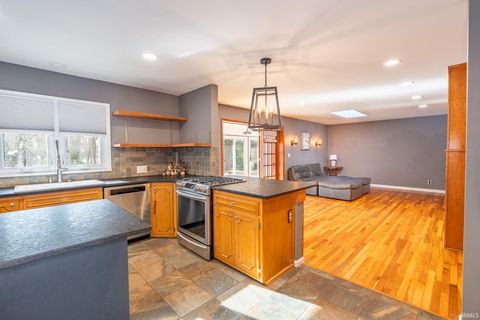 Tiny photo for 1755 W Farview Drive, Peru, IN 46970 (MLS # 202548206)