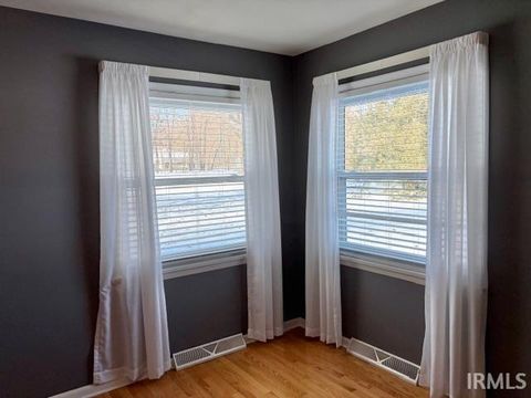 Tiny photo for 1755 W Farview Drive, Peru, IN 46970 (MLS # 202548206)