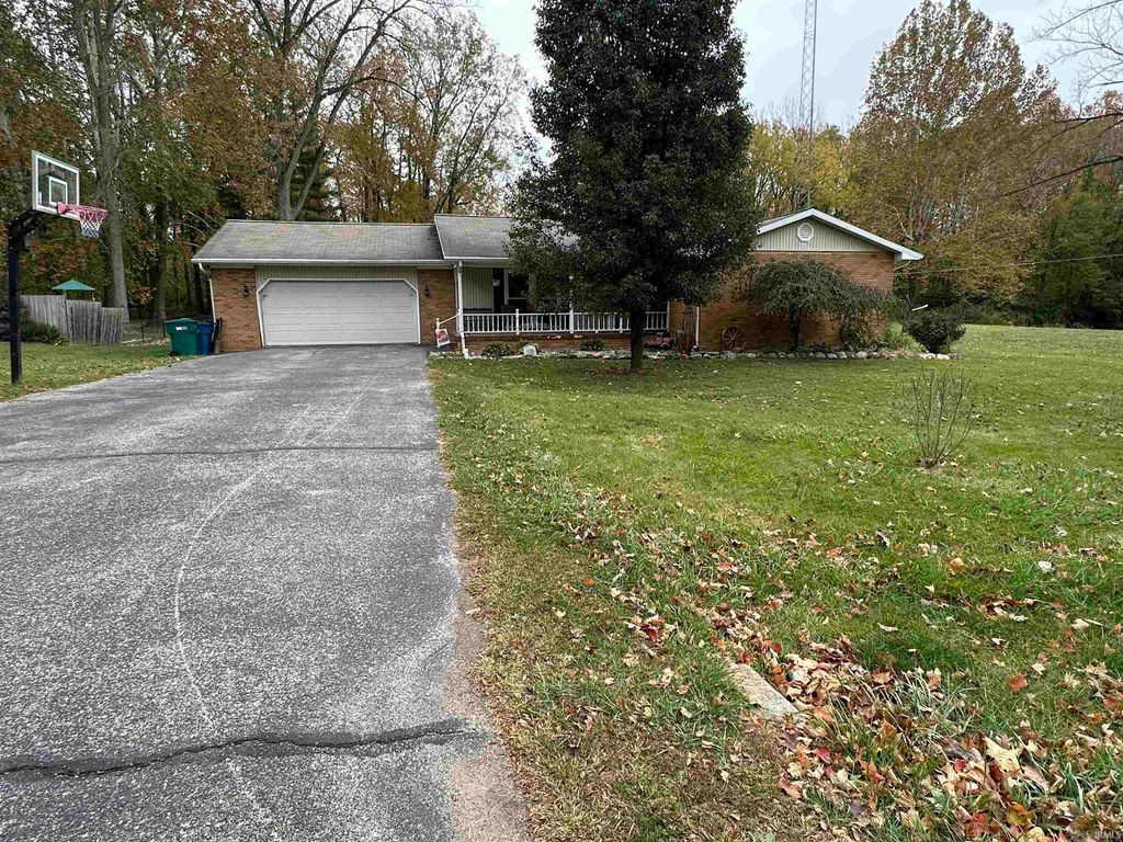 Photo of 1863 S Lakeview Estate, Wabash, IN 46992 (MLS # 202543441)