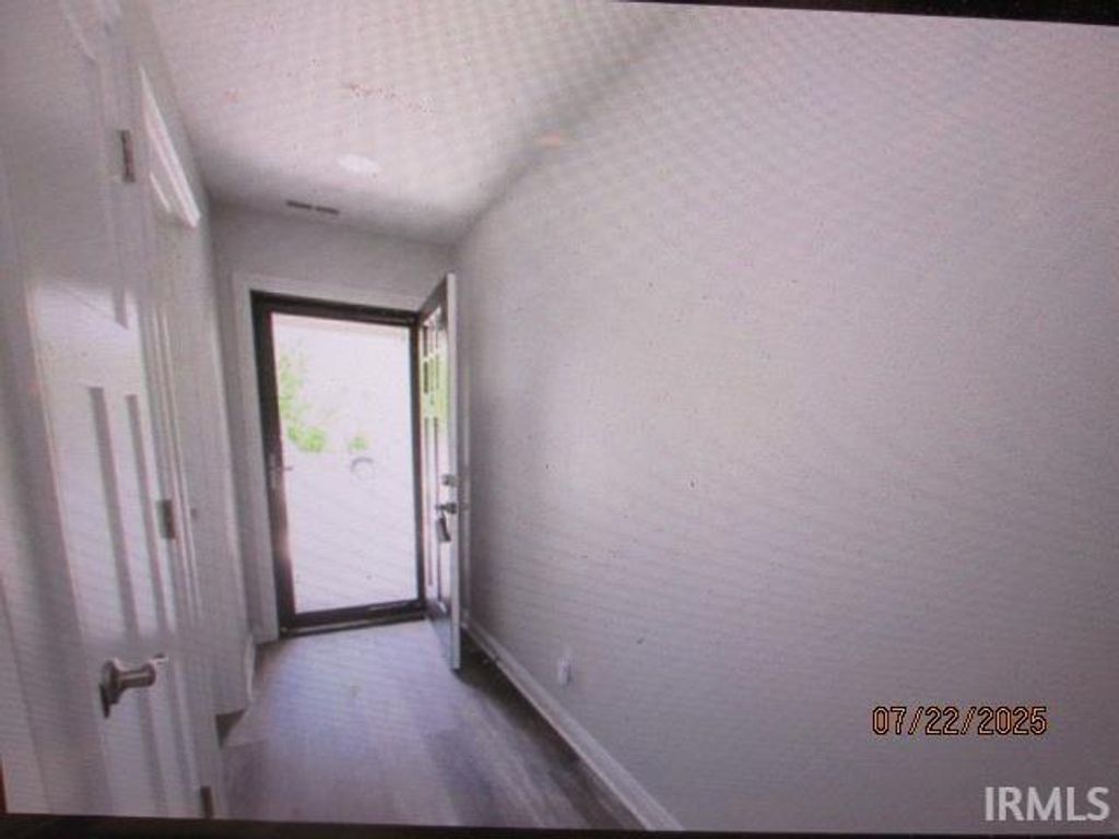 Photo of 2050 Bent Creek Road, Kokomo, IN 46901 (MLS # 202614493)