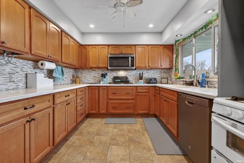 Tiny photo for 8508 N 525 W, Royal Center, IN 46978 (MLS # 202608941)