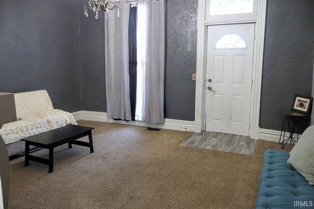 Photo of 2214 W Illinois Street, Evansville, IN 47712 (MLS # 202549184)