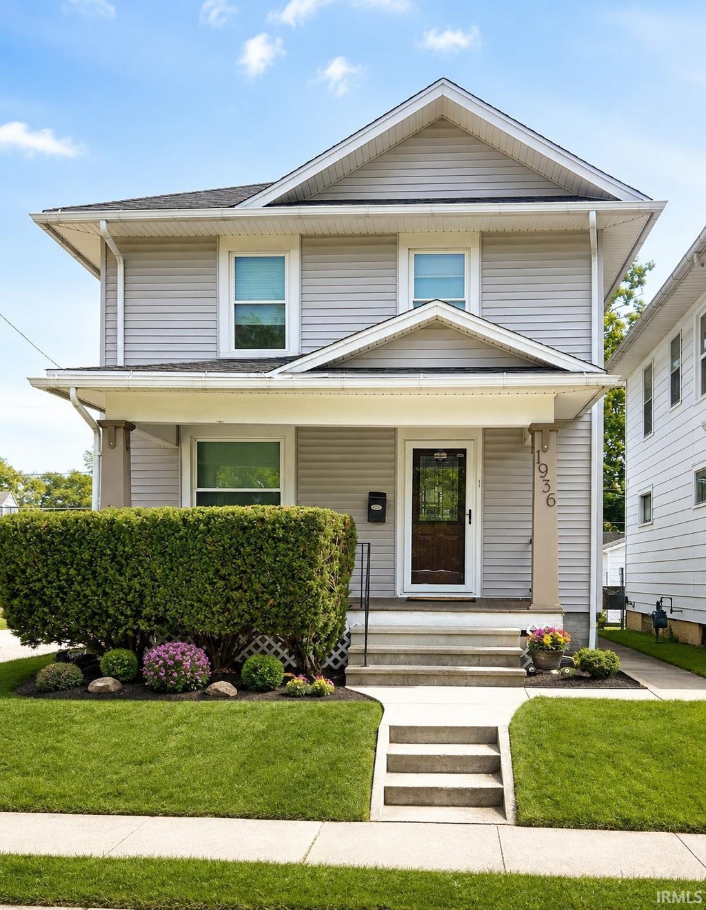 Photo of 1936 Bayer Avenue, Fort Wayne, IN 46805 (MLS # 202630571)