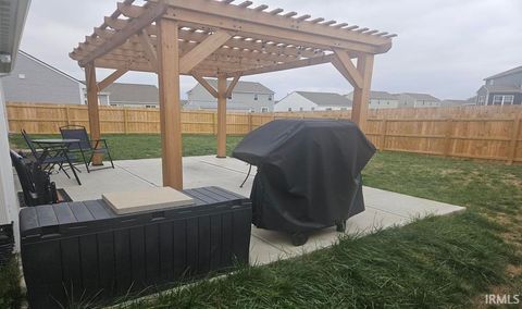 Tiny photo for 2126 Upland Ridge Way, Kokomo, IN 46902 (MLS # 202545472)