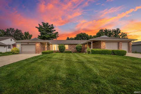 Photo of 823 825 Woodmere Drive, Lafayette, IN 47905 (MLS # 202622351)