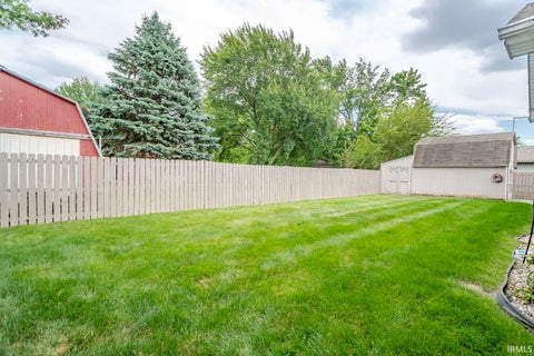 Tiny photo for 823 825 Woodmere Drive, Lafayette, IN 47905 (MLS # 202622351)